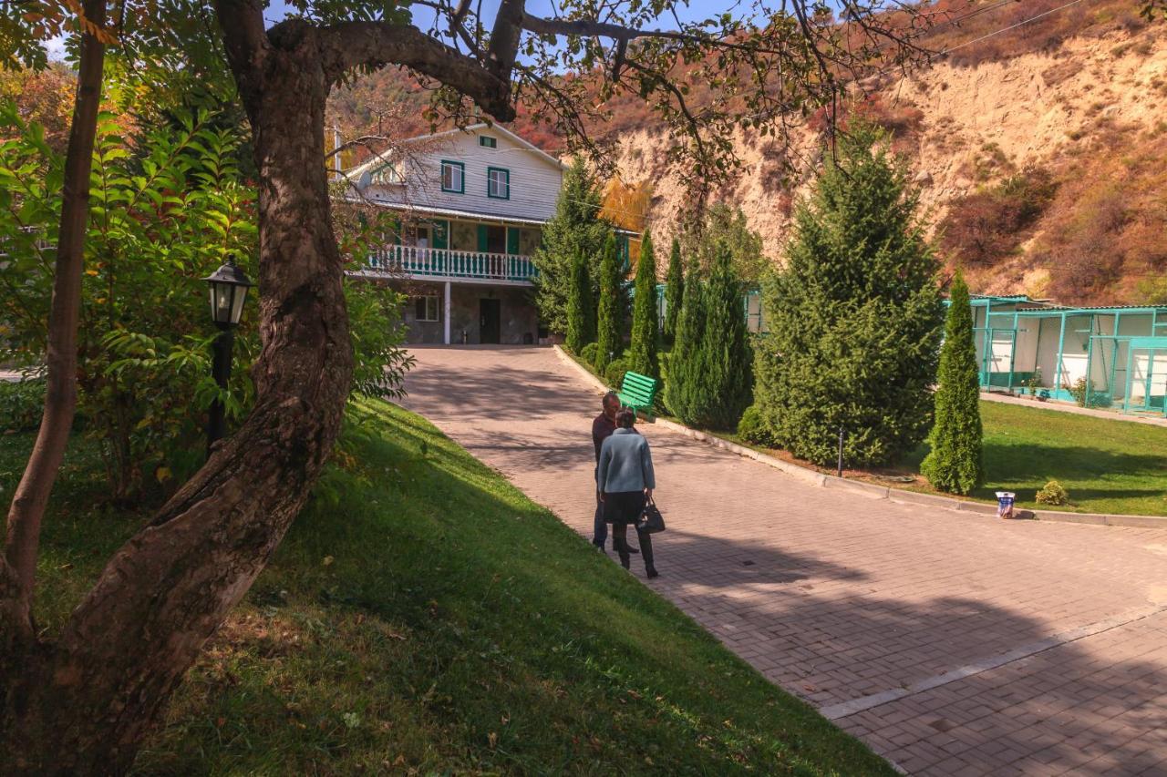 Sunkar Hotel Almaty Exterior photo